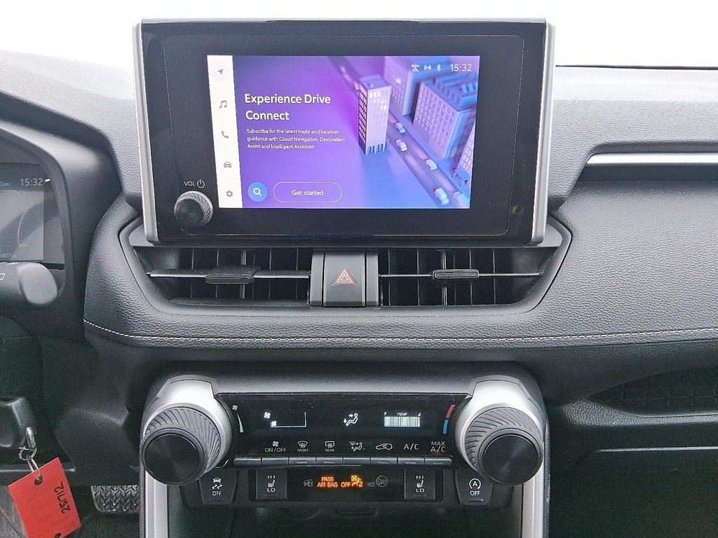 2024 Toyota RAV4 LE AWD in Stratford, Ontario - 15 - w1024h768px