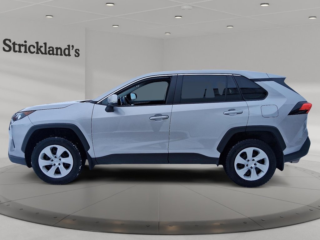 2024 Toyota RAV4 LE AWD in Stratford, Ontario - 5 - w1024h768px