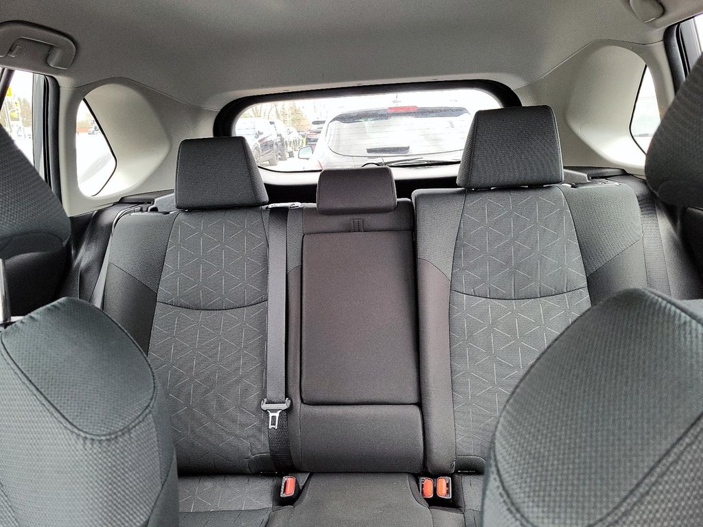 2024 Toyota RAV4 LE AWD in Brantford, Ontario - 15 - w1024h768px