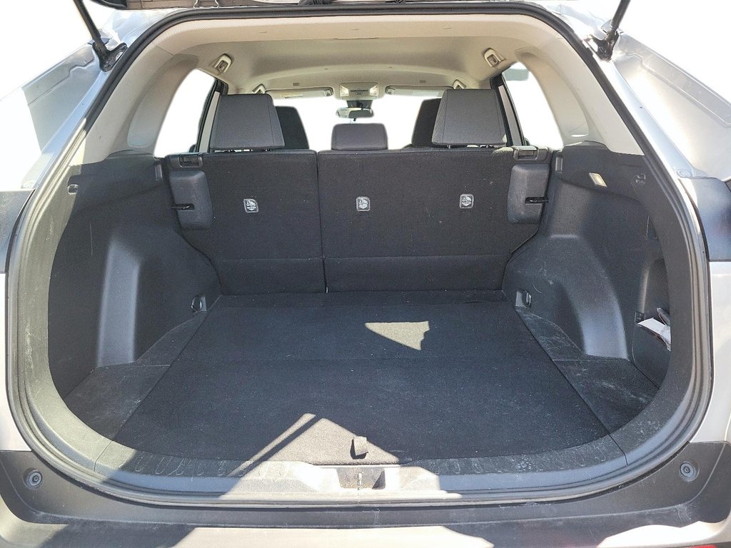 2025 Toyota RAV4 LE AWD in Brantford, Ontario - 6 - w1024h768px