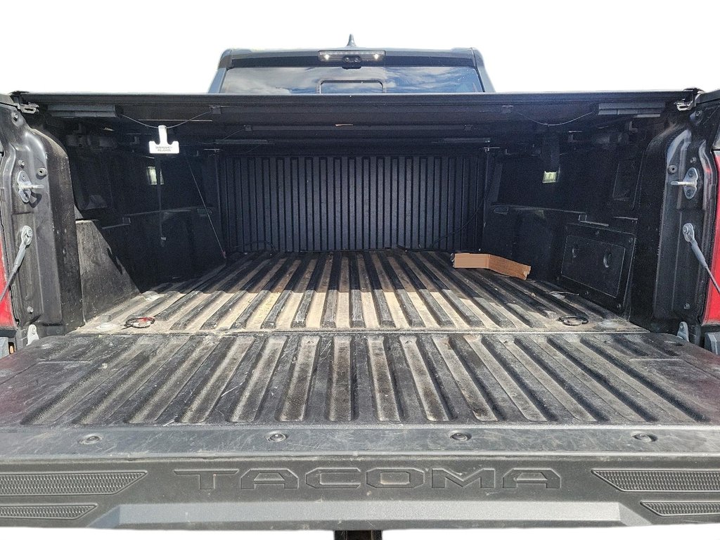 2025 Toyota Tacoma 4X4 Tacoma Double Cab AT in Brantford, Ontario - 15 - w1024h768px