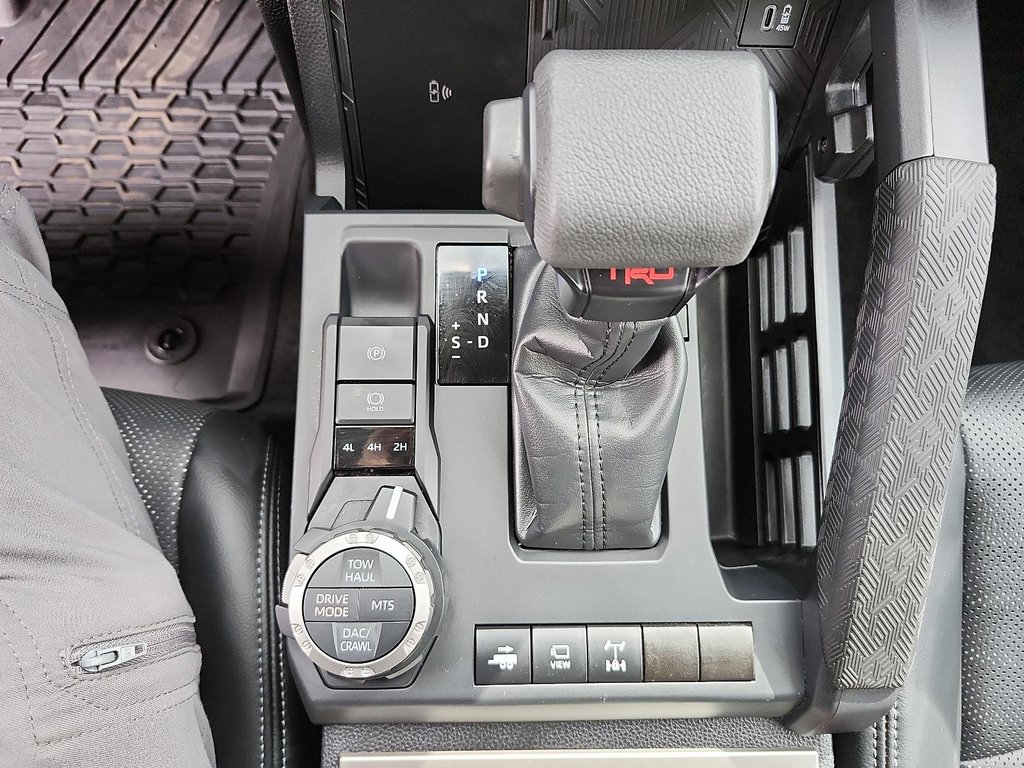 2025 Toyota TACOMA HYBRID Tacoma HV Double Cab in Stratford, Ontario - 15 - w1024h768px