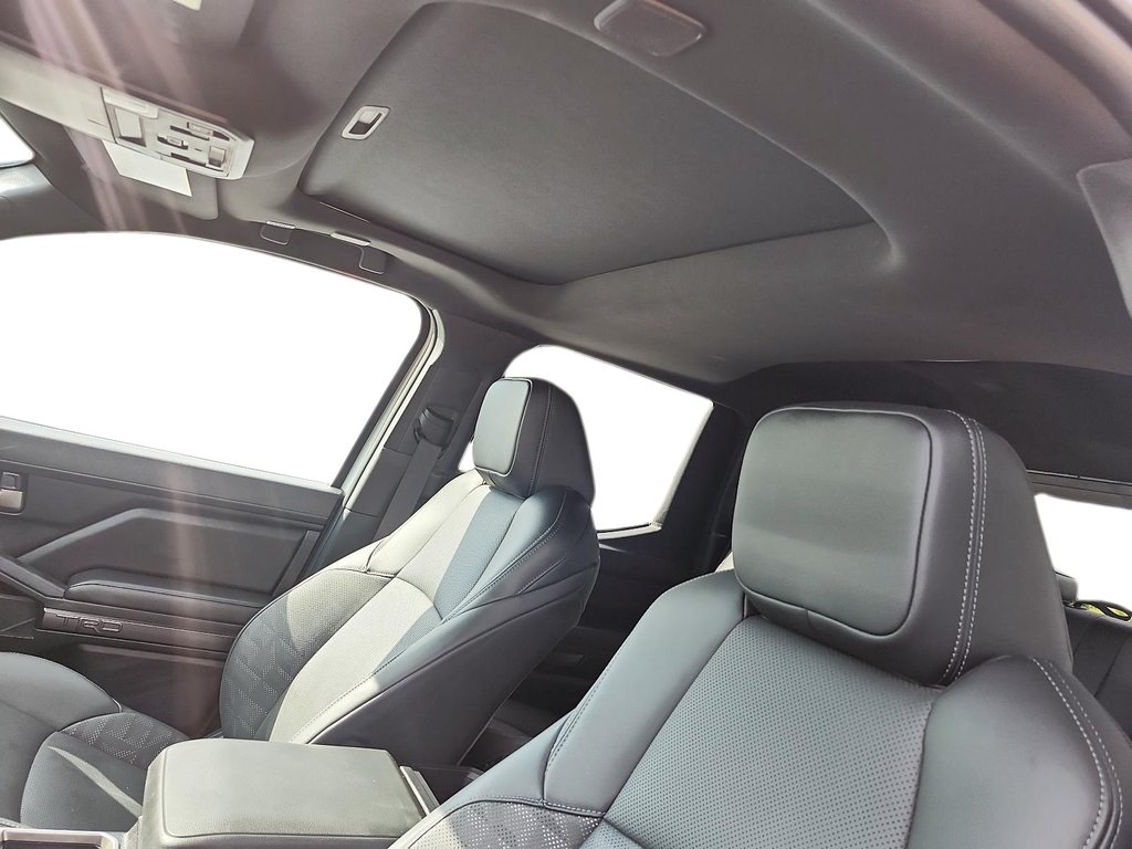 2025 Toyota TACOMA HYBRID Tacoma HV Double Cab in Stratford, Ontario - 18 - w1024h768px