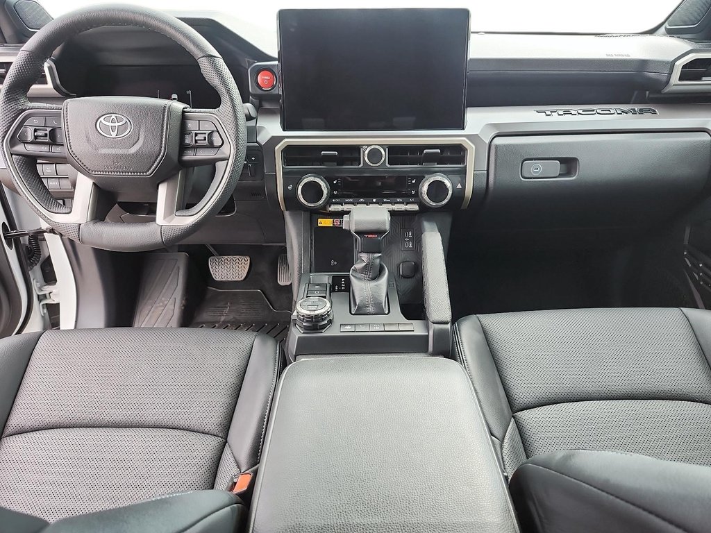 2025 Toyota TACOMA HYBRID Tacoma HV Double Cab in Stratford, Ontario - 10 - w1024h768px
