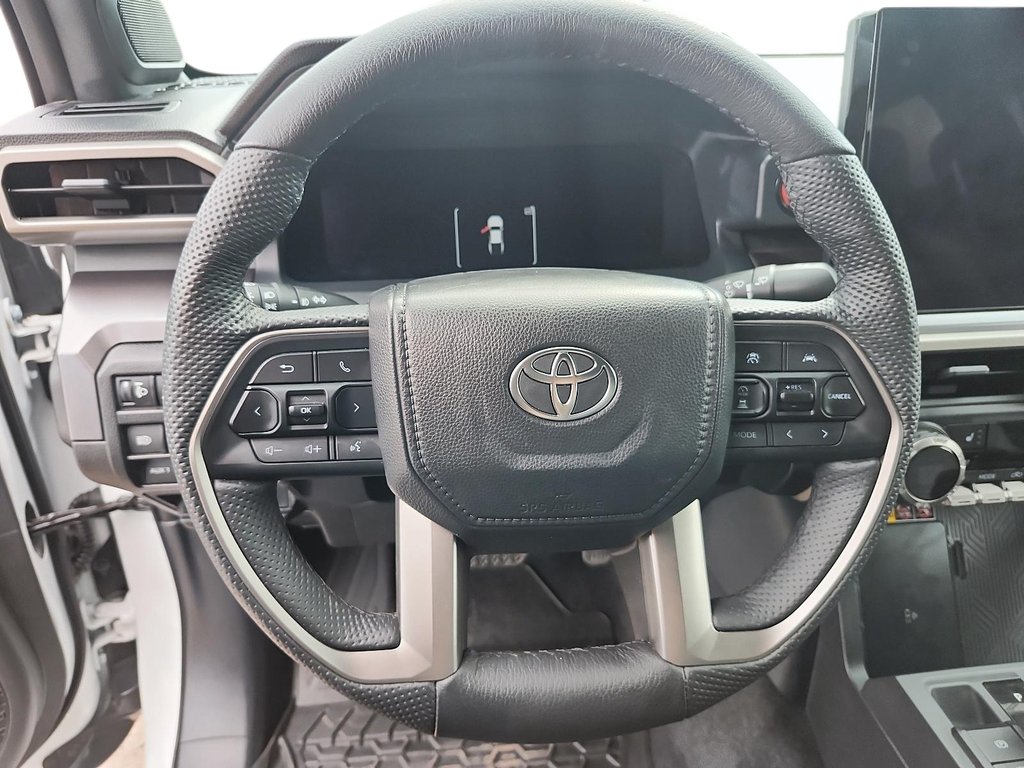 2025 Toyota TACOMA HYBRID Tacoma HV Double Cab in Stratford, Ontario - 12 - w1024h768px