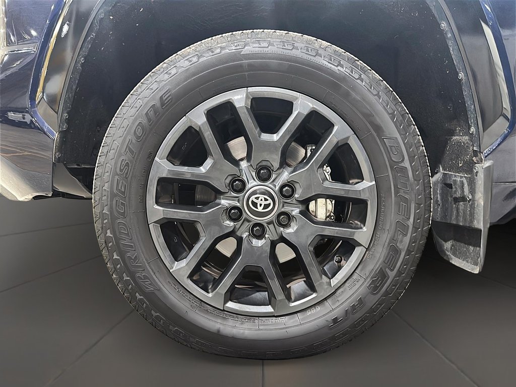 2025 Toyota Tundra 4X4 Tundra CrewMax Platinum in Brantford, Ontario - 6 - w1024h768px