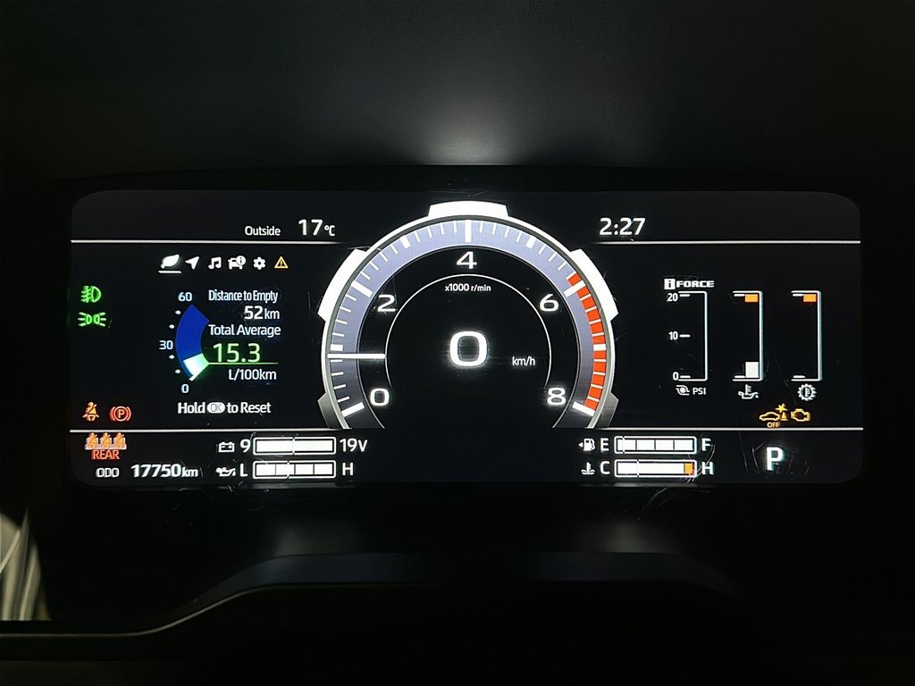 2025 Toyota Tundra 4X4 Tundra CrewMax Platinum in Brantford, Ontario - 12 - w1024h768px