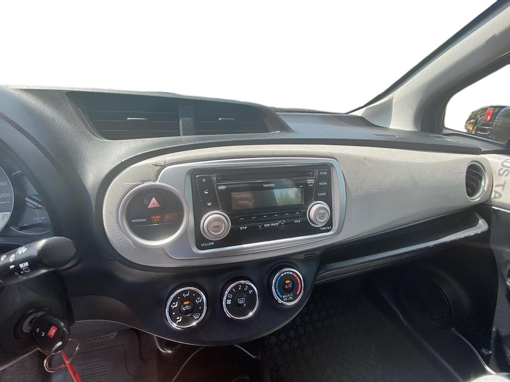 2013 Toyota Yaris 3 Dr CE Hatchback 4A in Stratford, Ontario - 12 - w1024h768px