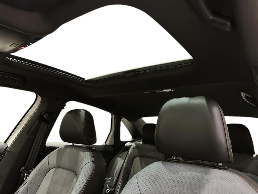 2025 Volkswagen Jetta GLI Autobahn Auto in Stratford, Ontario - 15 - w1024h768px