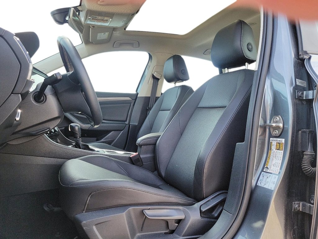 2021 Volkswagen Jetta Execline 1.4T 8sp at w/Tip in Brantford, Ontario - 8 - w1024h768px