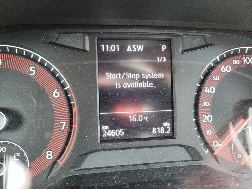 2021 Volkswagen Jetta Execline 1.4T 8sp at w/Tip in Brantford, Ontario - 12 - w1024h768px