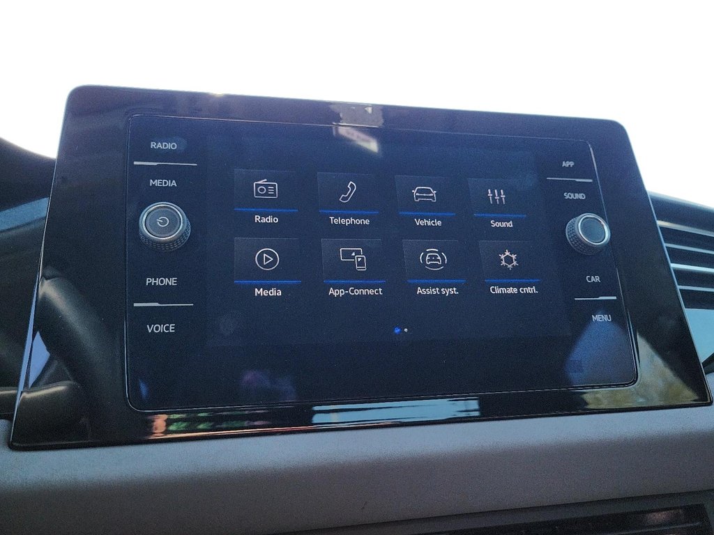 2025 Volkswagen Jetta Comfortline Auto in Brantford, Ontario - 17 - w1024h768px