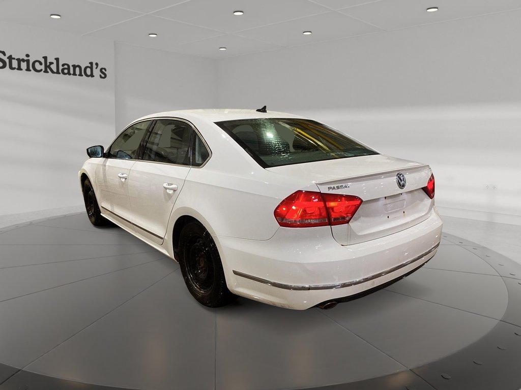 2014 Volkswagen Passat Comfortline 2.5 6sp at w/ Tip in Brantford, Ontario - 4 - w1024h768px