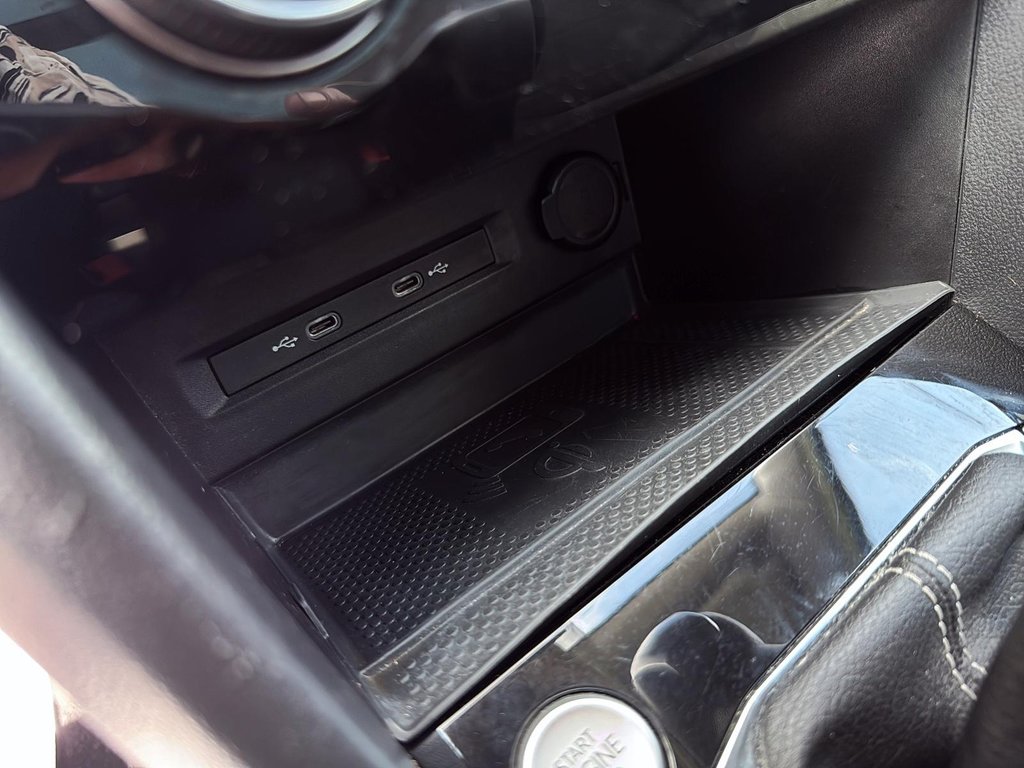 2024 Volkswagen Taos Comfortline 1.5T 8sp w/ Tip FWD in Brantford, Ontario - 16 - w1024h768px