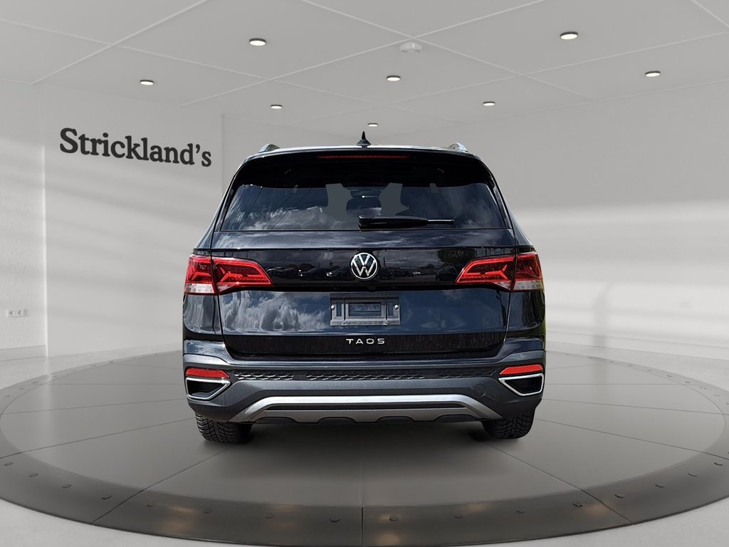 2024 Volkswagen Taos Comfortline 1.5T 8sp w/ Tip FWD in Brantford, Ontario - 3 - w1024h768px
