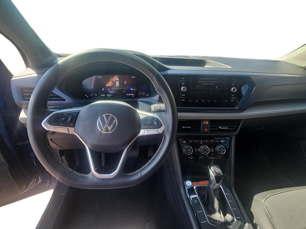 2024 Volkswagen Taos Comfortline 1.5T 8sp w/ Tip FWD in Brantford, Ontario - 13 - w1024h768px