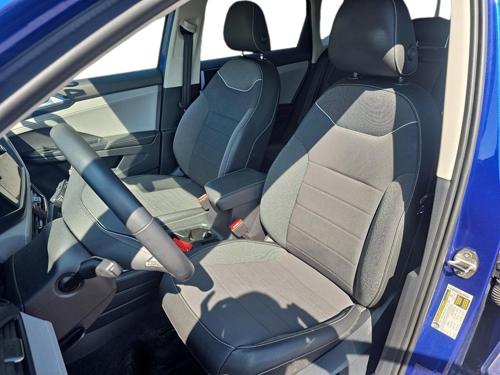 2024 Volkswagen Taos Comfortline 1.5T 8sp w/ Tip FWD in Brantford, Ontario - 8 - w1024h768px