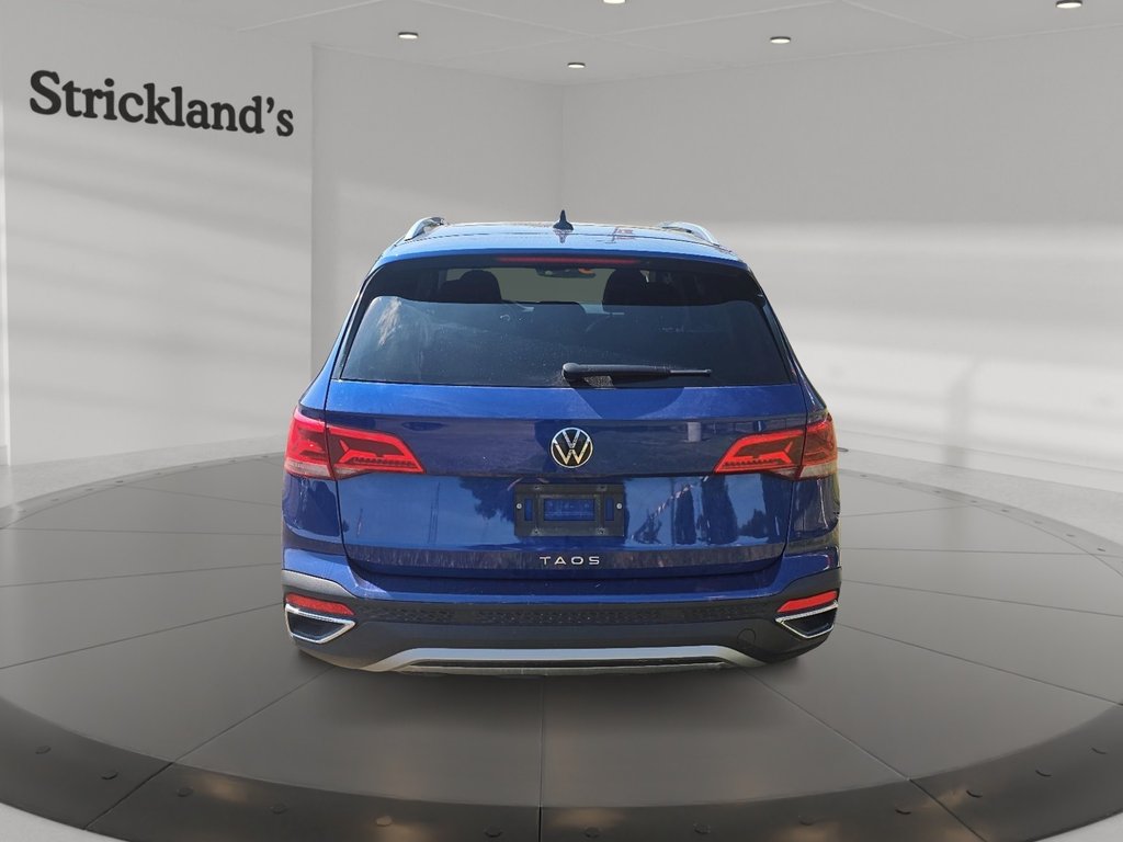 2024 Volkswagen Taos Comfortline 1.5T 8sp w/ Tip FWD in Brantford, Ontario - 3 - w1024h768px