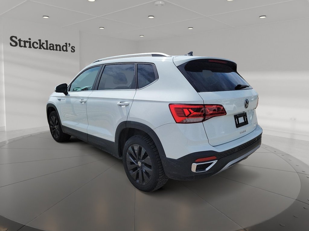 2024 Volkswagen Taos Comfortline 1.5T 8sp w/ Tip FWD in Brantford, Ontario - 4 - w1024h768px
