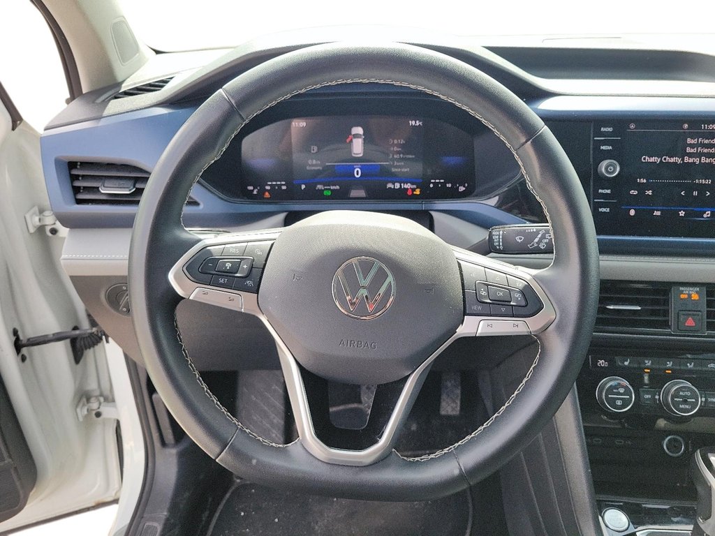 2024 Volkswagen Taos Comfortline 1.5T 8sp w/ Tip FWD in Brantford, Ontario - 11 - w1024h768px