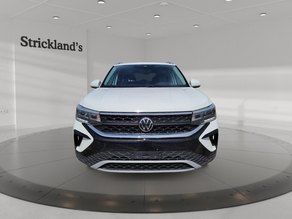 2024 Volkswagen Taos Comfortline 1.5T 8sp w/ Tip FWD in Brantford, Ontario - 2 - w1024h768px