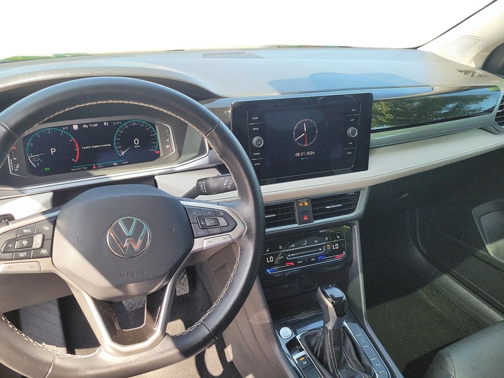 2025 Volkswagen Taos Highline 4MOTION in Brantford, Ontario - 13 - w1024h768px