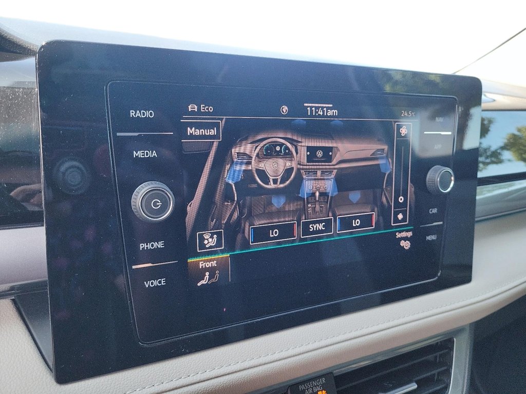 2025 Volkswagen Taos Highline 4MOTION in Brantford, Ontario - 18 - w1024h768px