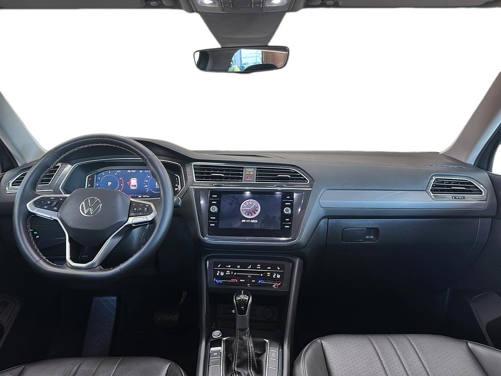 2024 Volkswagen Tiguan Comfortline 2.0T 8sp at w/Tip 4M in Brantford, Ontario - 9 - w1024h768px