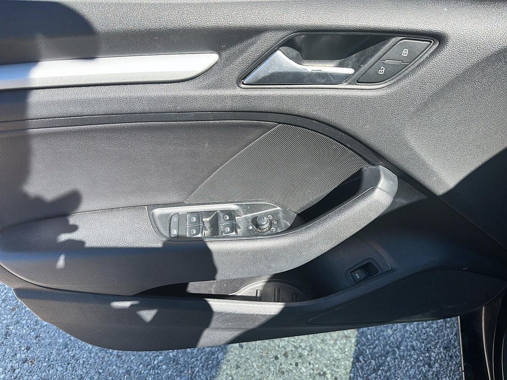 2016 Audi A3 KOMFORT Sedan in Stratford, Ontario - 9 - w1024h768px