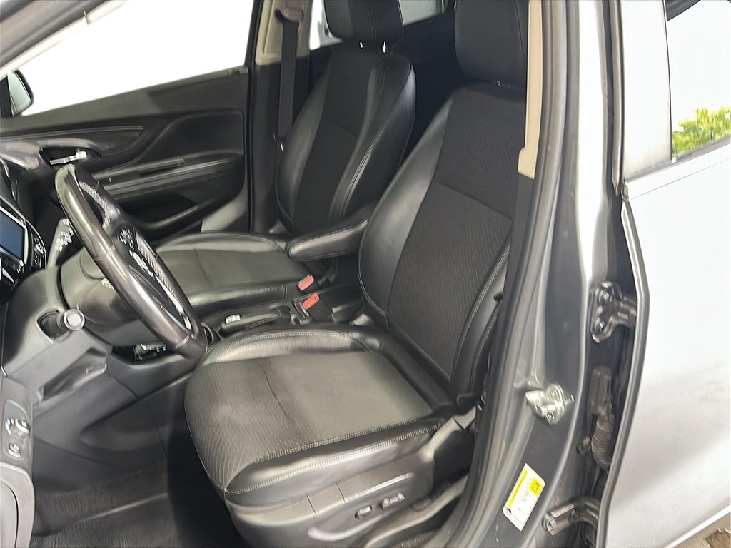 2019 Buick Encore PREFERRED AWD in Stratford, Ontario - 8 - w1024h768px