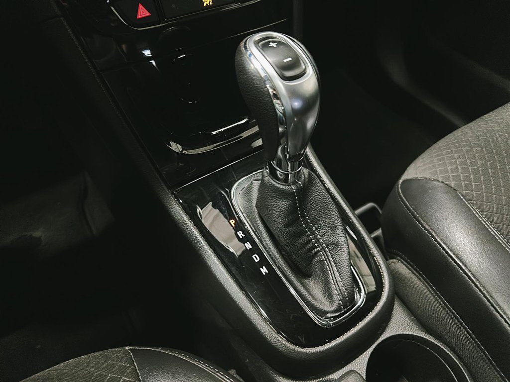 2019 Buick Encore PREFERRED AWD in Stratford, Ontario - 14 - w1024h768px