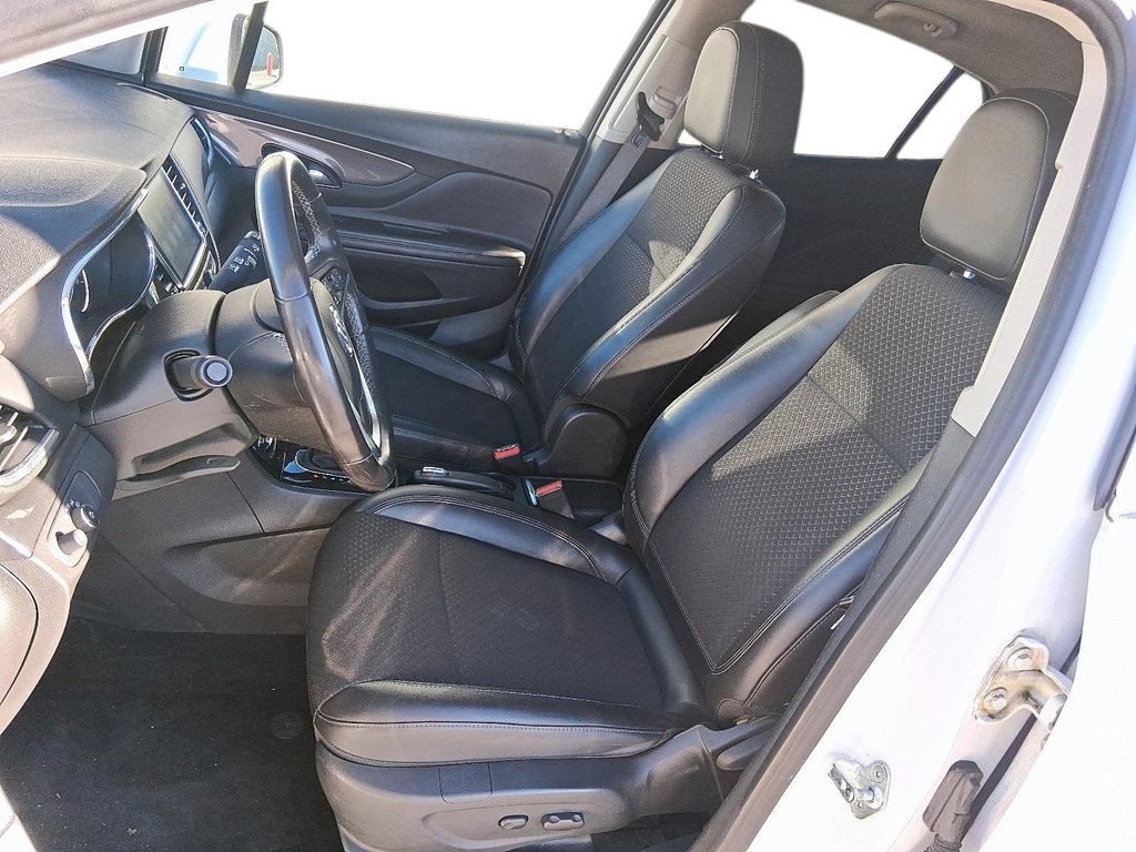 2019 Buick Encore PREFERRED AWD in Stratford, Ontario - 9 - w1024h768px