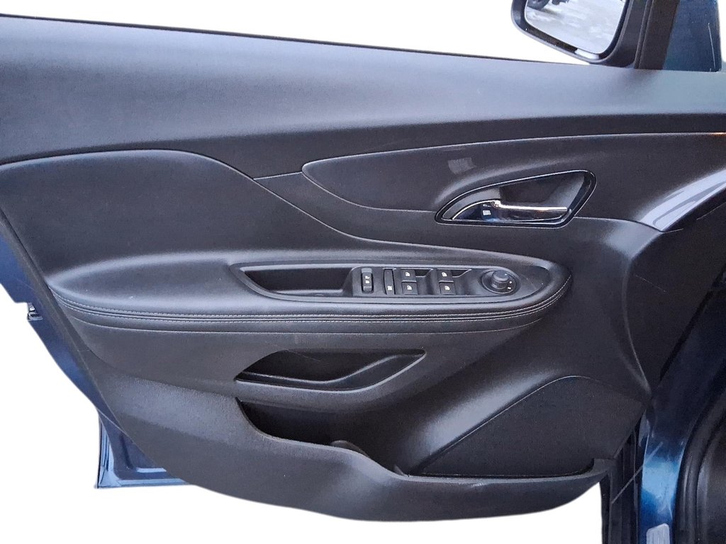 2019 Buick Encore SPORT TOURING AWD in Stratford, Ontario - 12 - w1024h768px