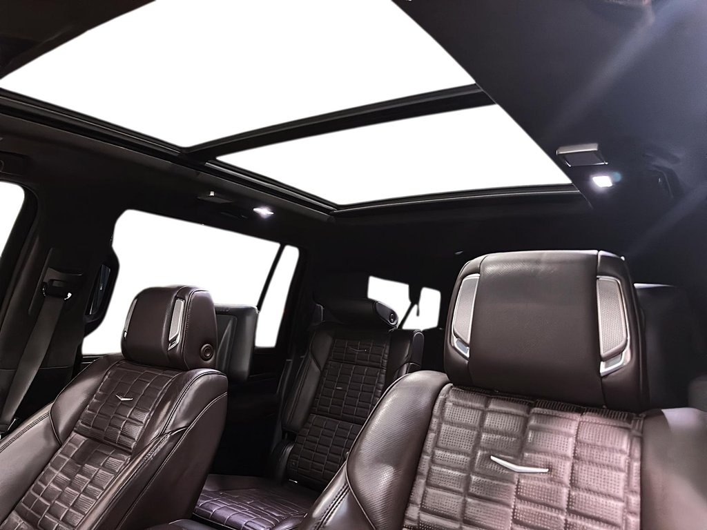 2022 Cadillac Escalade ESV SPORT PLATINUM in Stratford, Ontario - 16 - w1024h768px