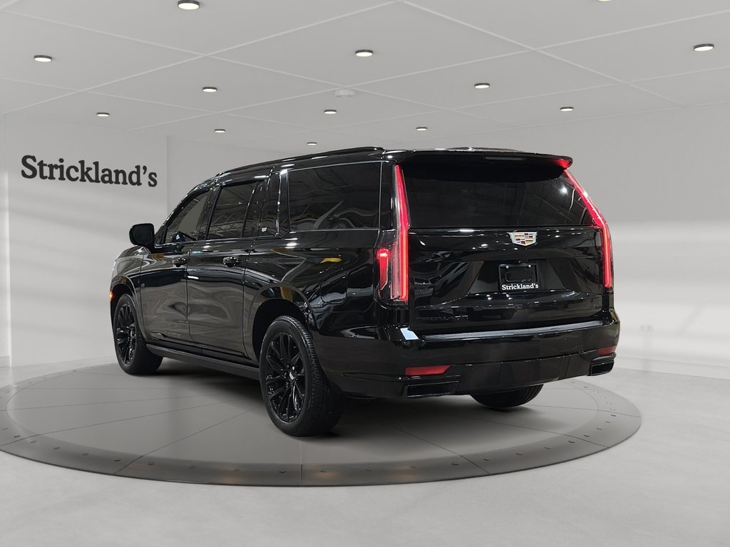 2022 Cadillac Escalade ESV SPORT PLATINUM in Stratford, Ontario - 4 - w1024h768px