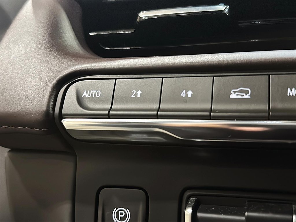 2022 Cadillac Escalade ESV SPORT PLATINUM in Stratford, Ontario - 15 - w1024h768px