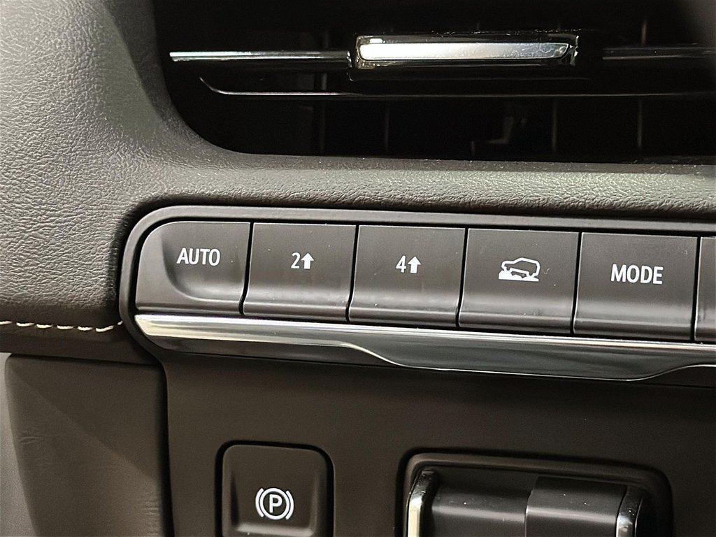 2024 Cadillac Escalade SPORT in Stratford, Ontario - 15 - w1024h768px