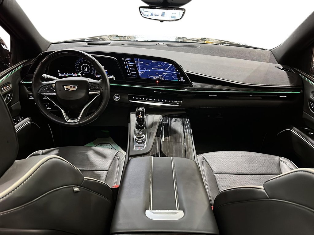 2024 Cadillac Escalade SPORT in Stratford, Ontario - 9 - w1024h768px
