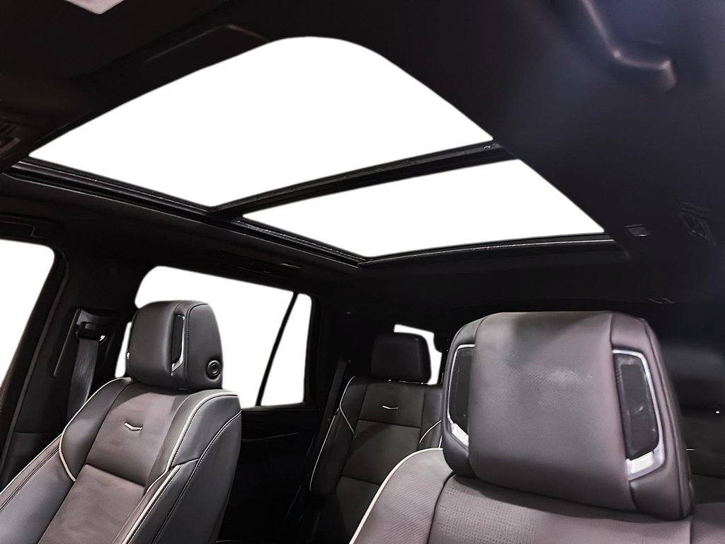 2024 Cadillac Escalade SPORT in Stratford, Ontario - 16 - w1024h768px