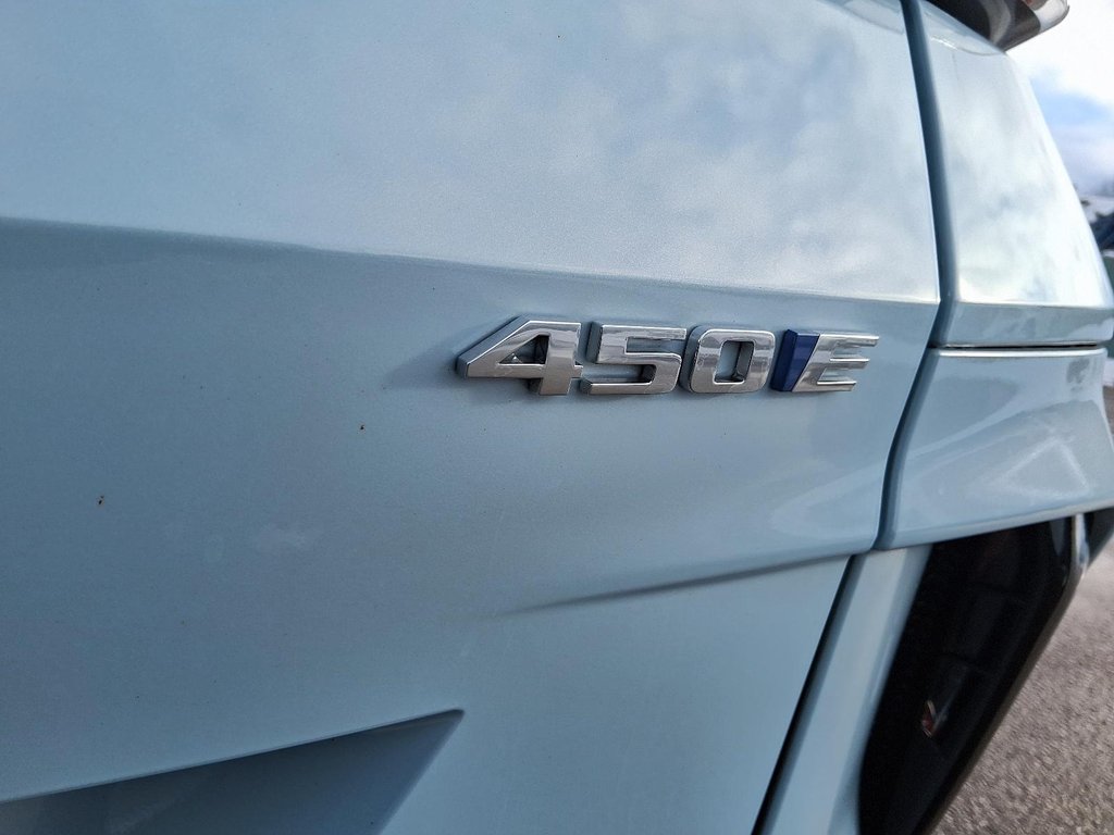 2024 Cadillac LYRIQ TECH W/1SA in Stratford, Ontario - 8 - w1024h768px