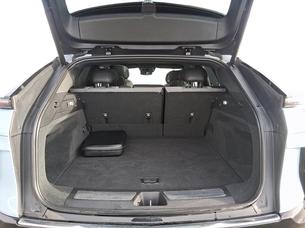 2024 Cadillac LYRIQ TECH W/1SA in Stratford, Ontario - 6 - w1024h768px