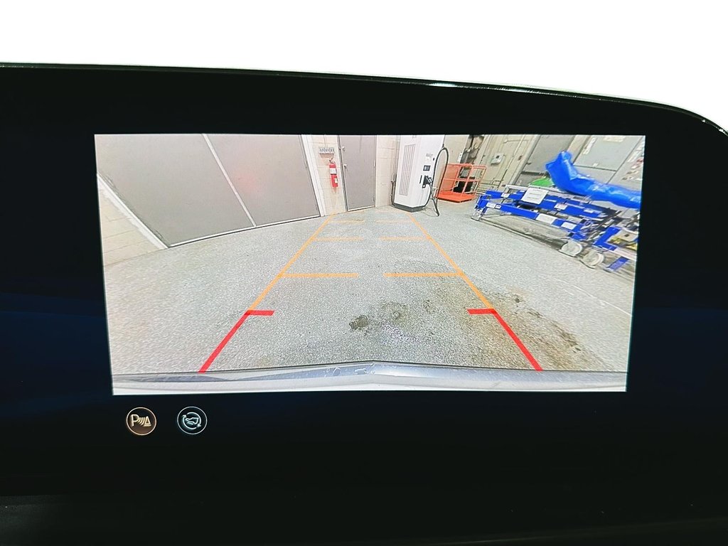 2024 Cadillac LYRIQ TECH 4DR in Stratford, Ontario - 16 - w1024h768px