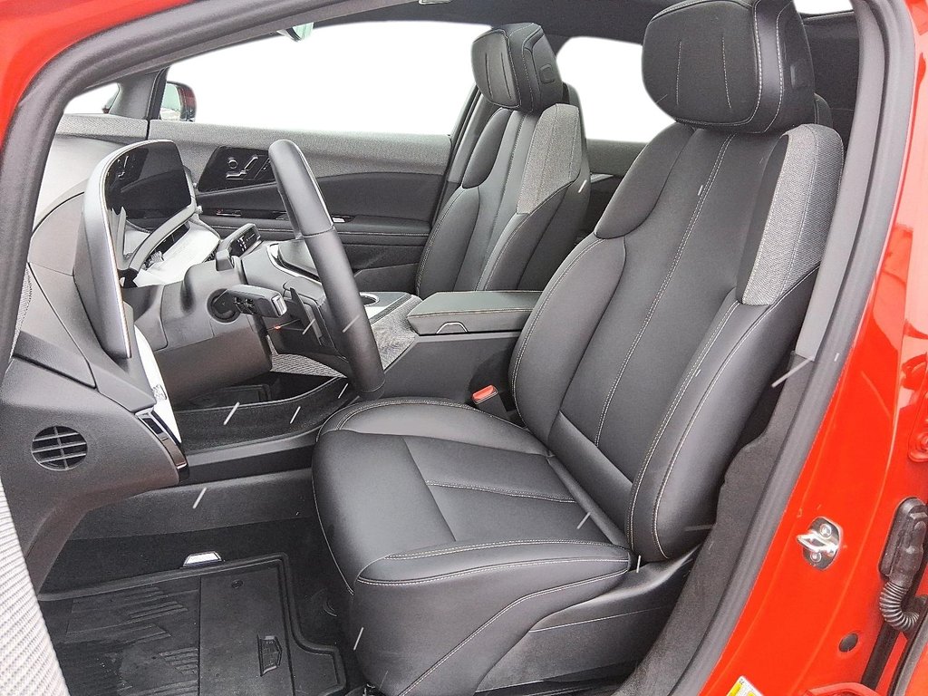 2025 Cadillac OPTIQ SPORT AWD W/1SF in Stratford, Ontario - 9 - w1024h768px