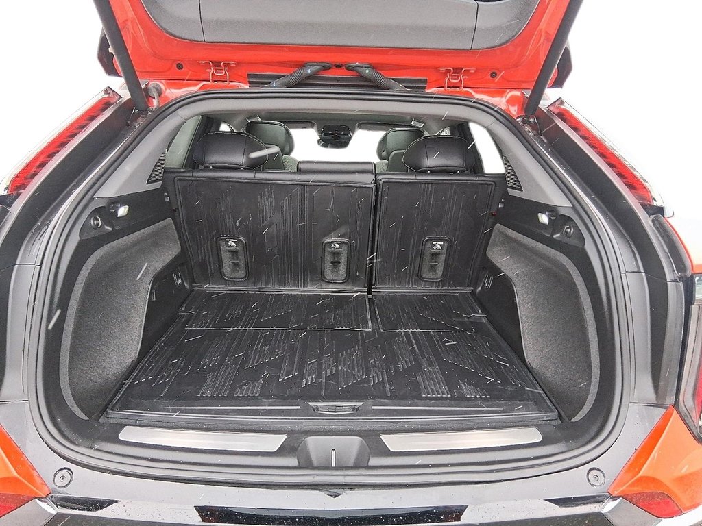 2025 Cadillac OPTIQ SPORT AWD W/1SF in Stratford, Ontario - 6 - w1024h768px