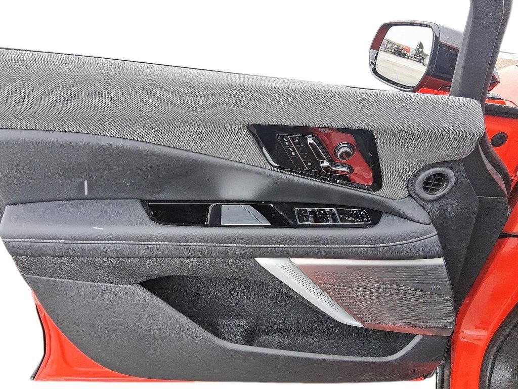 2025 Cadillac OPTIQ SPORT AWD W/1SF in Stratford, Ontario - 12 - w1024h768px