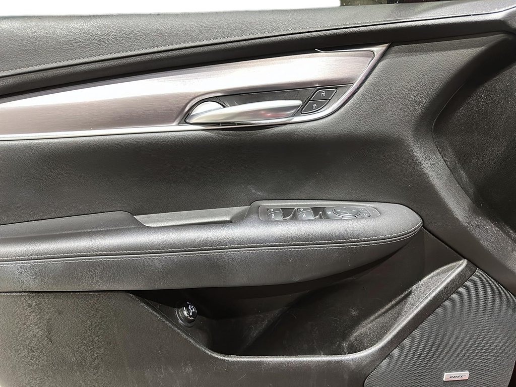 2022 Cadillac XT5 LUXURY AWD in Stratford, Ontario - 10 - w1024h768px