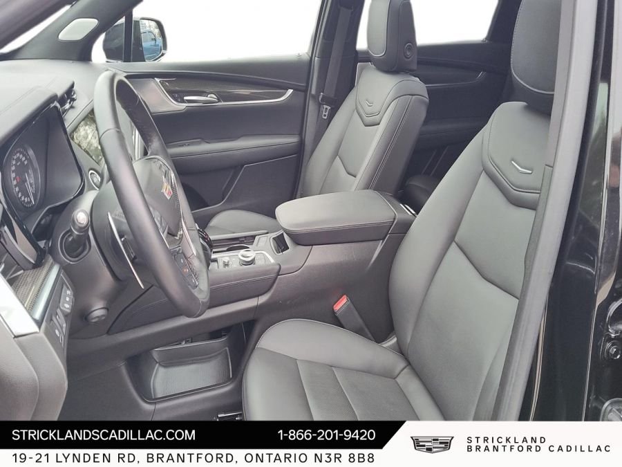 2023 Cadillac XT5 SPORT AWD SUV in Stratford, Ontario - 9 - w1024h768px