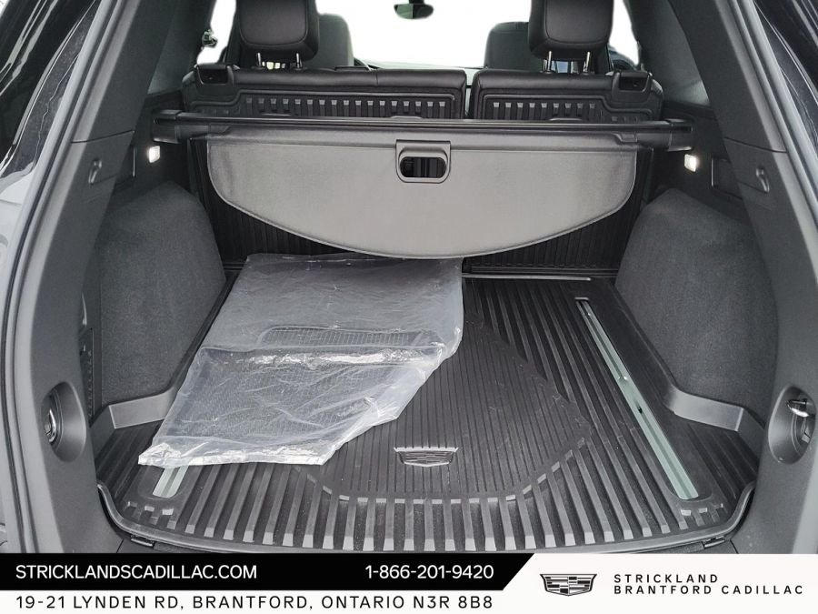 2023 Cadillac XT5 SPORT AWD SUV in Stratford, Ontario - 7 - w1024h768px