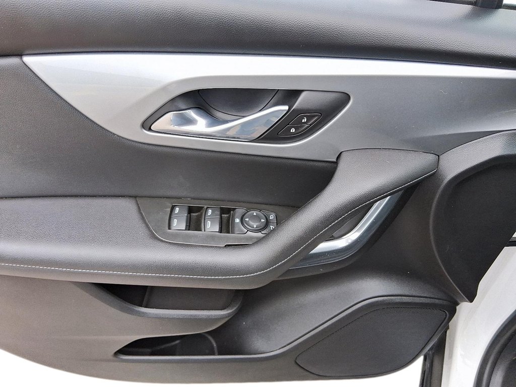 2020 Chevrolet Blazer LT AWD in Stratford, Ontario - 10 - w1024h768px