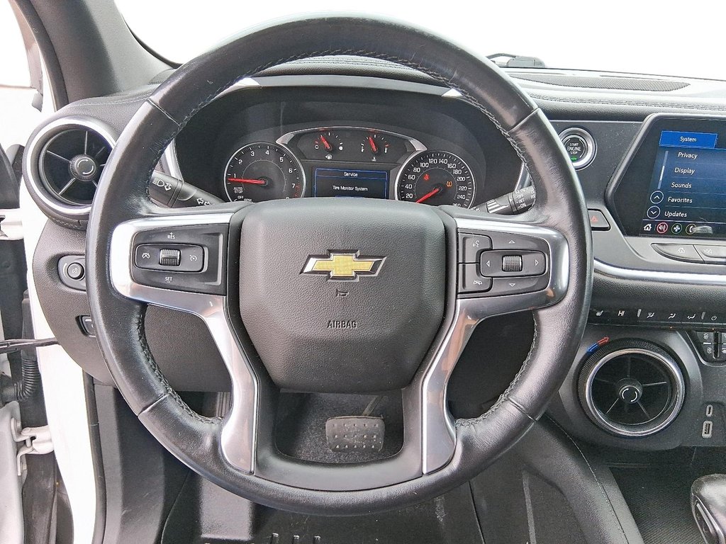 2020 Chevrolet Blazer LT AWD in Stratford, Ontario - 11 - w1024h768px